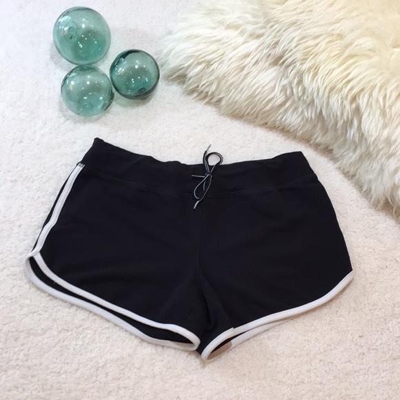 Purchase Danskin Now Womens Shorts 
